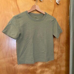 MUJI Short Length T Shirt Sage Green Women's XS Cropped Cotton Relaxed Crew Neck